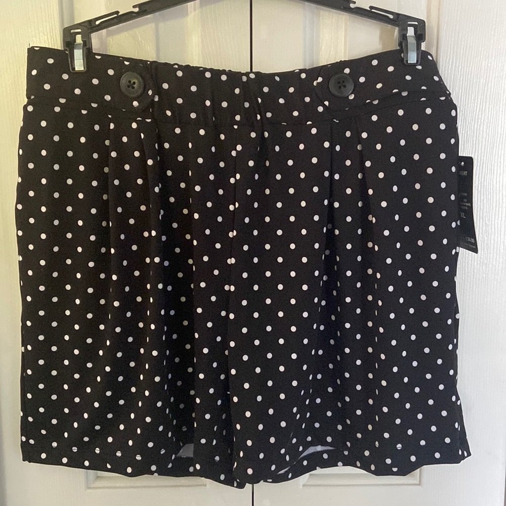 Robert Louis polka dots shorts